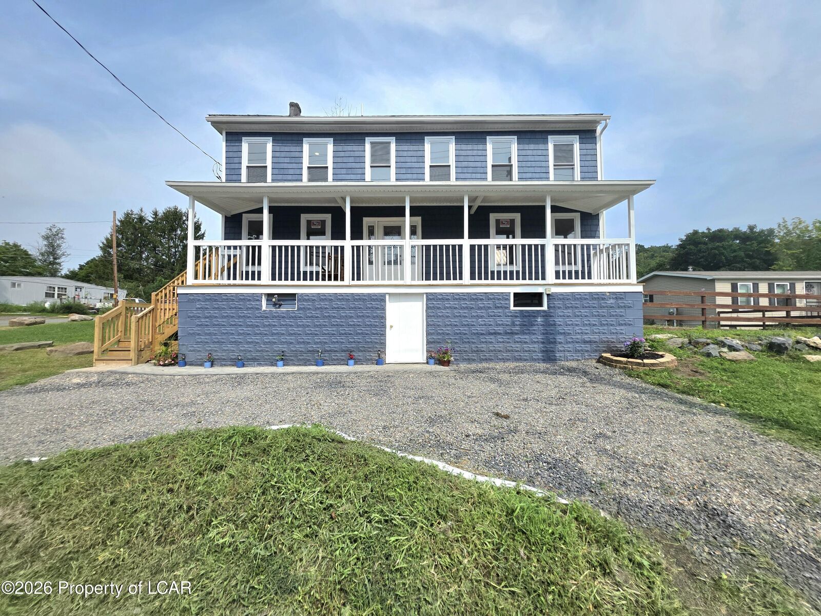 Property Photo:  593 Old 209 Road  PA 18252 