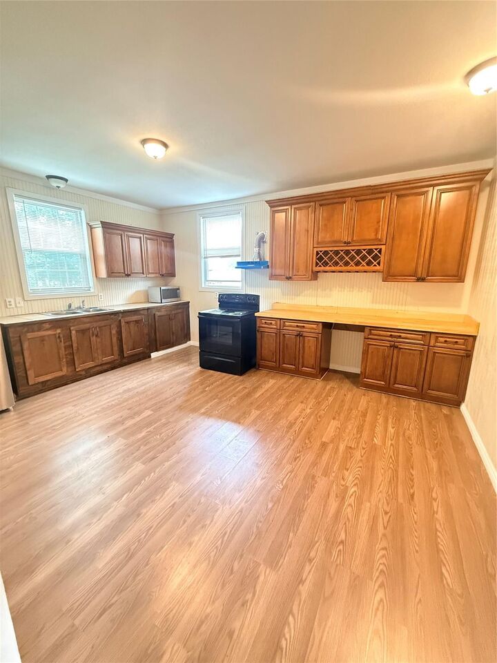 Property Photo: 2689 County Road 32 TX 77515