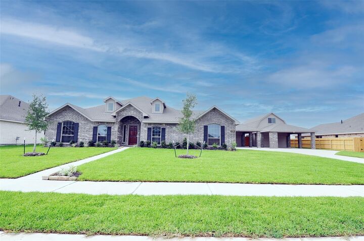 Property Photo: 2238 Ensenada Drive TX 77539