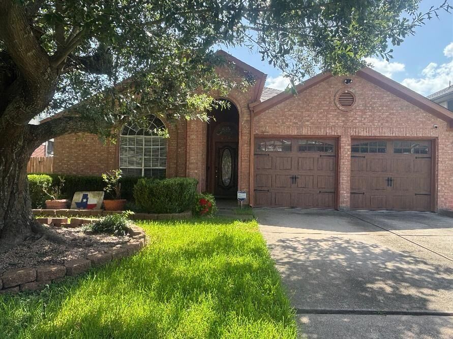 Property Photo: 8306 Brentford Drive TX 77083