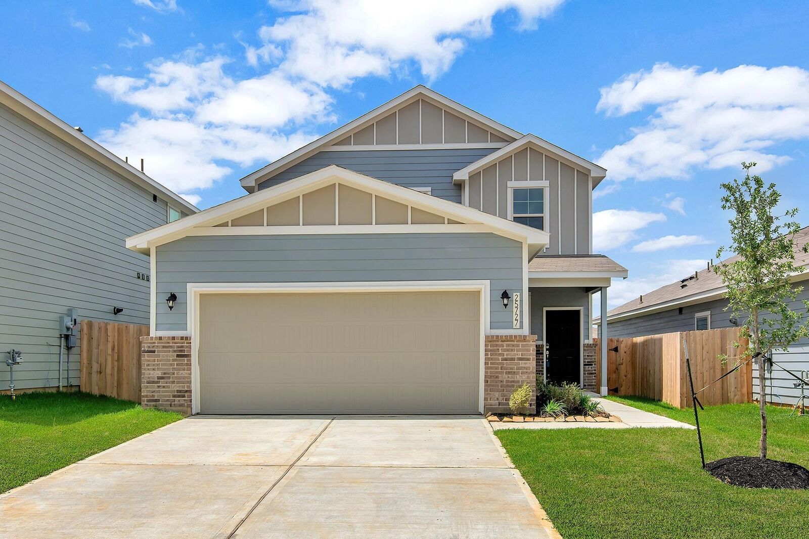 Property Photo: 25727 Boxwood Hedge Ln TX 77375