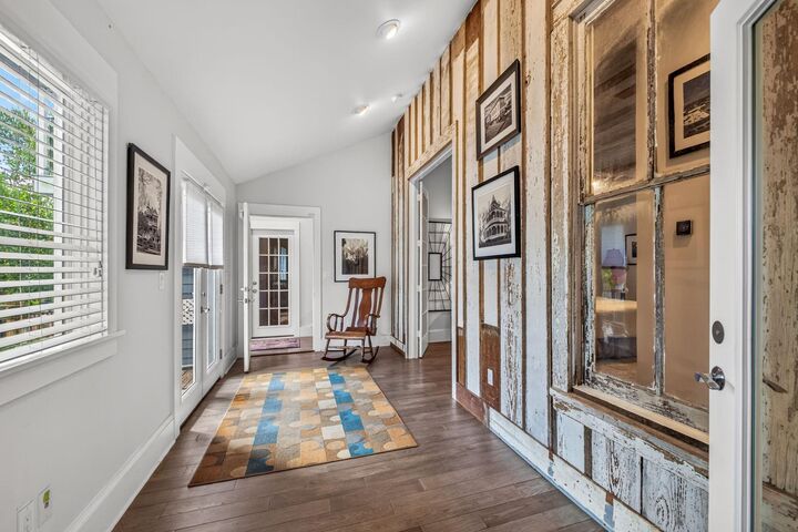 Property Photo: 303 W Alamo Street TX 77833