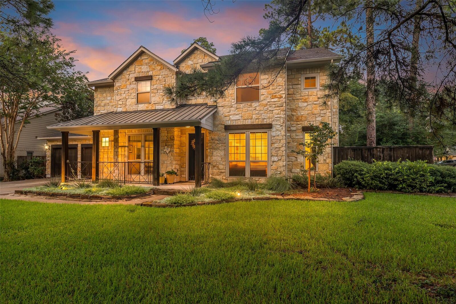 Property Photo:  2 Glistening Pond Place  TX 77382 