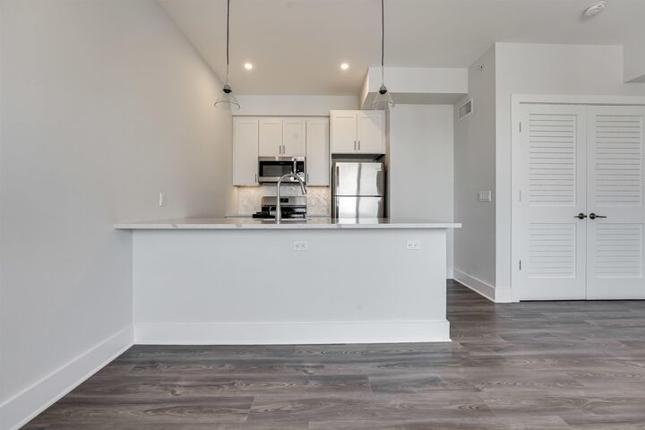 Property Photo:  658 Grand St 201  NJ 07304 