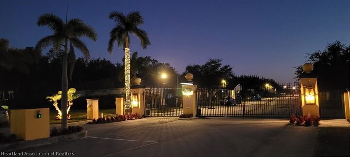 Property Photo:  1406 Las Villas Boulevard  FL 33870 