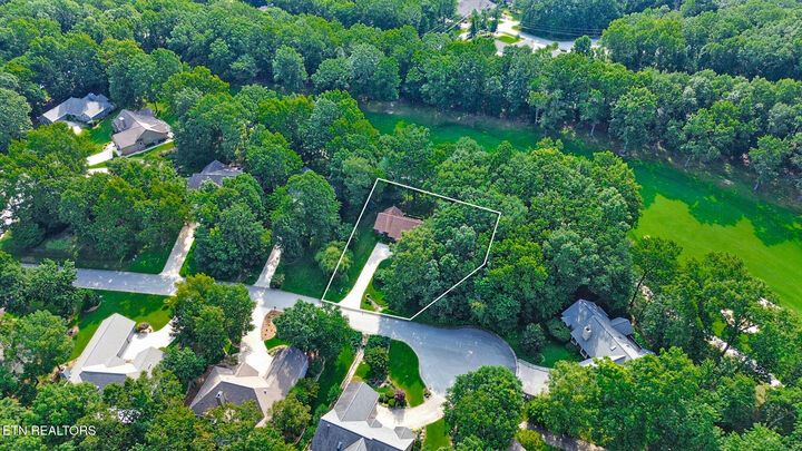 Property Photo:  25 Amesbury Court  TN 38558 
