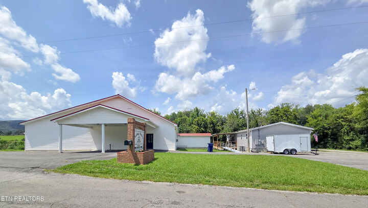 Property Photo:  15215 Old State Highway 28  TN 37367 