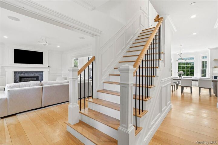 Property Photo:  198 Kensington Road  NY 11530 