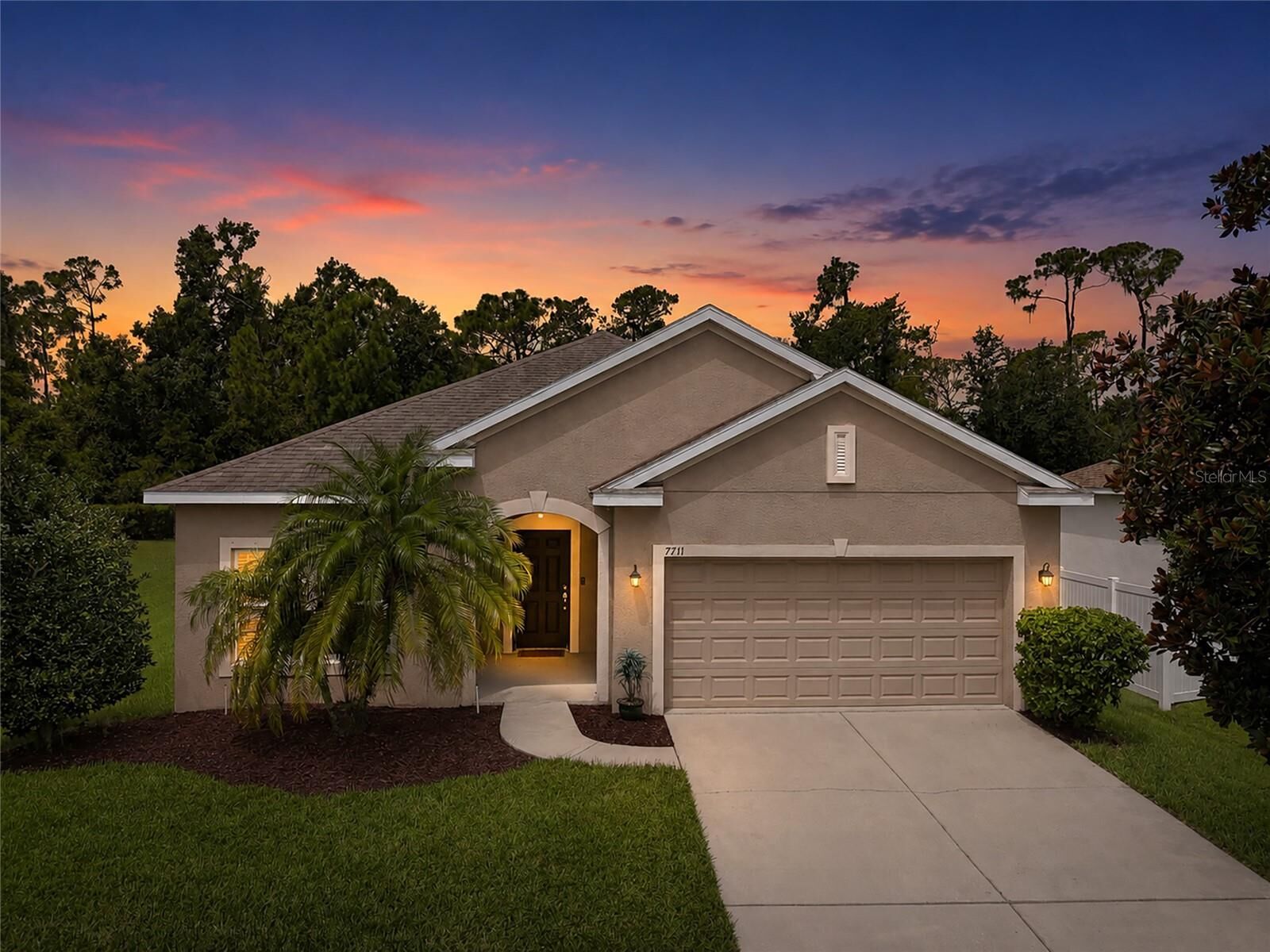 Property Photo: 7711 110th Avenue E FL 34219
