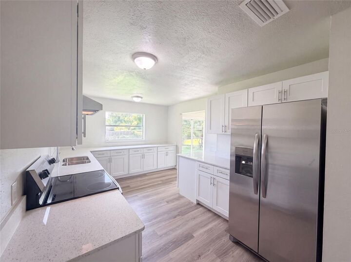Property Photo:  4918 Denise Avenue  FL 33813 