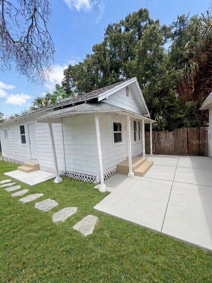 Property Photo: 1543 43rd Street S B FL 33711