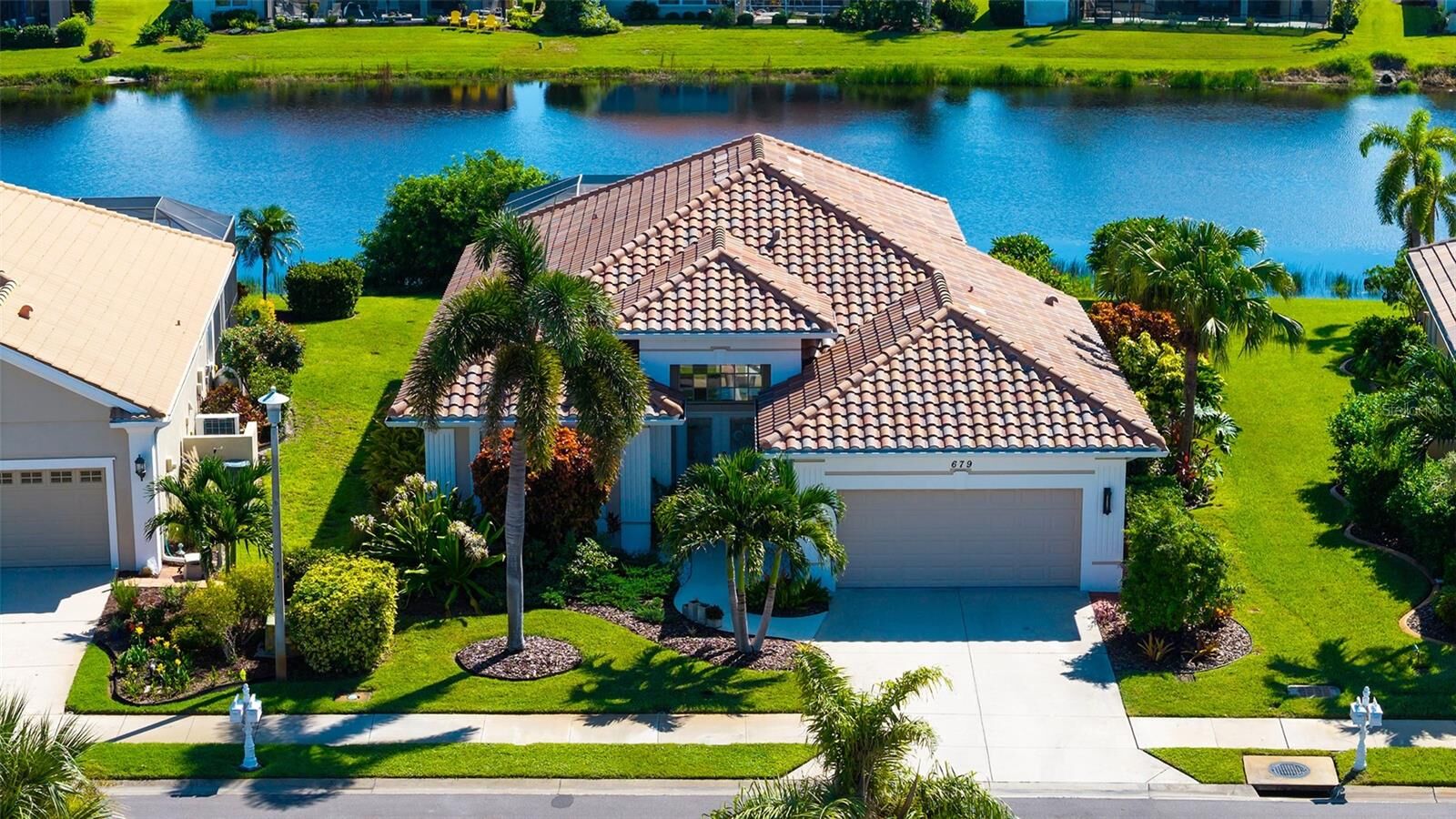 Property Photo:  679 Lakescene Drive  FL 34293 