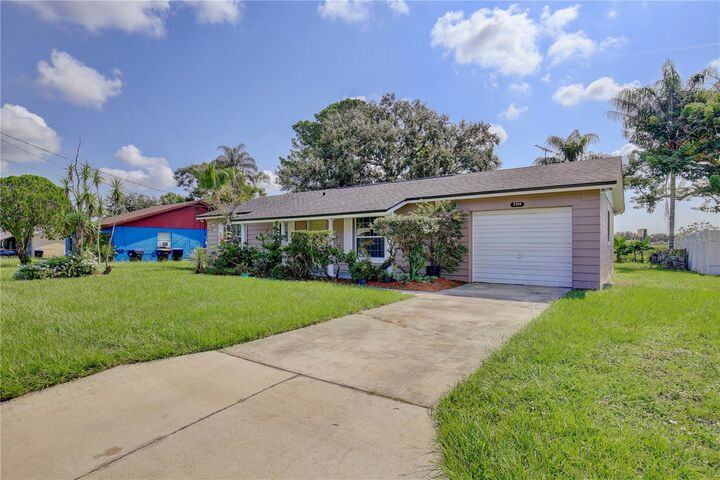 Property Photo: 2319 Continental Boulevard FL 32808