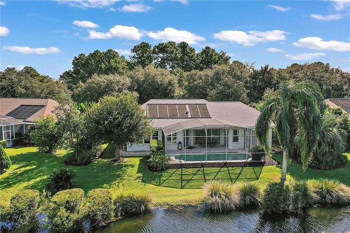 Property Photo:  2001 Park Forest Boulevard  FL 32757 