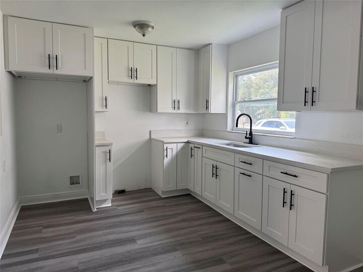 Property Photo: 200 Fairfield Street FL 34677