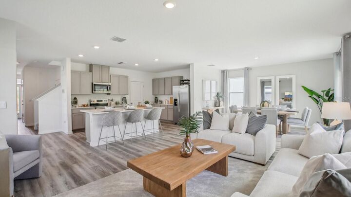 Property Photo:  13401 Castle Peak Circle  FL 33525 