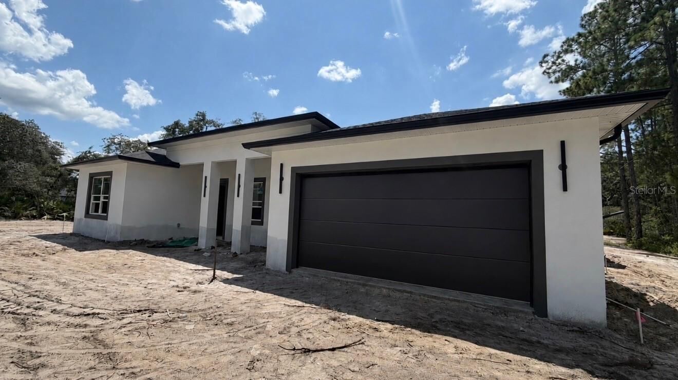 Property Photo:  40401 Royal Trails Road  FL 32736 