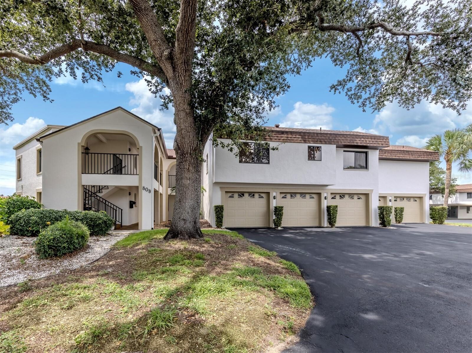 Property Photo: 808 Capri Isles Blvd 111 FL 34292