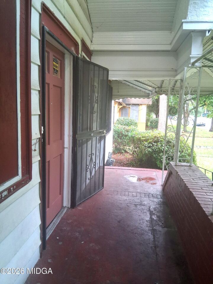 Property Photo: 1247 Brentwood Avenue GA 31204
