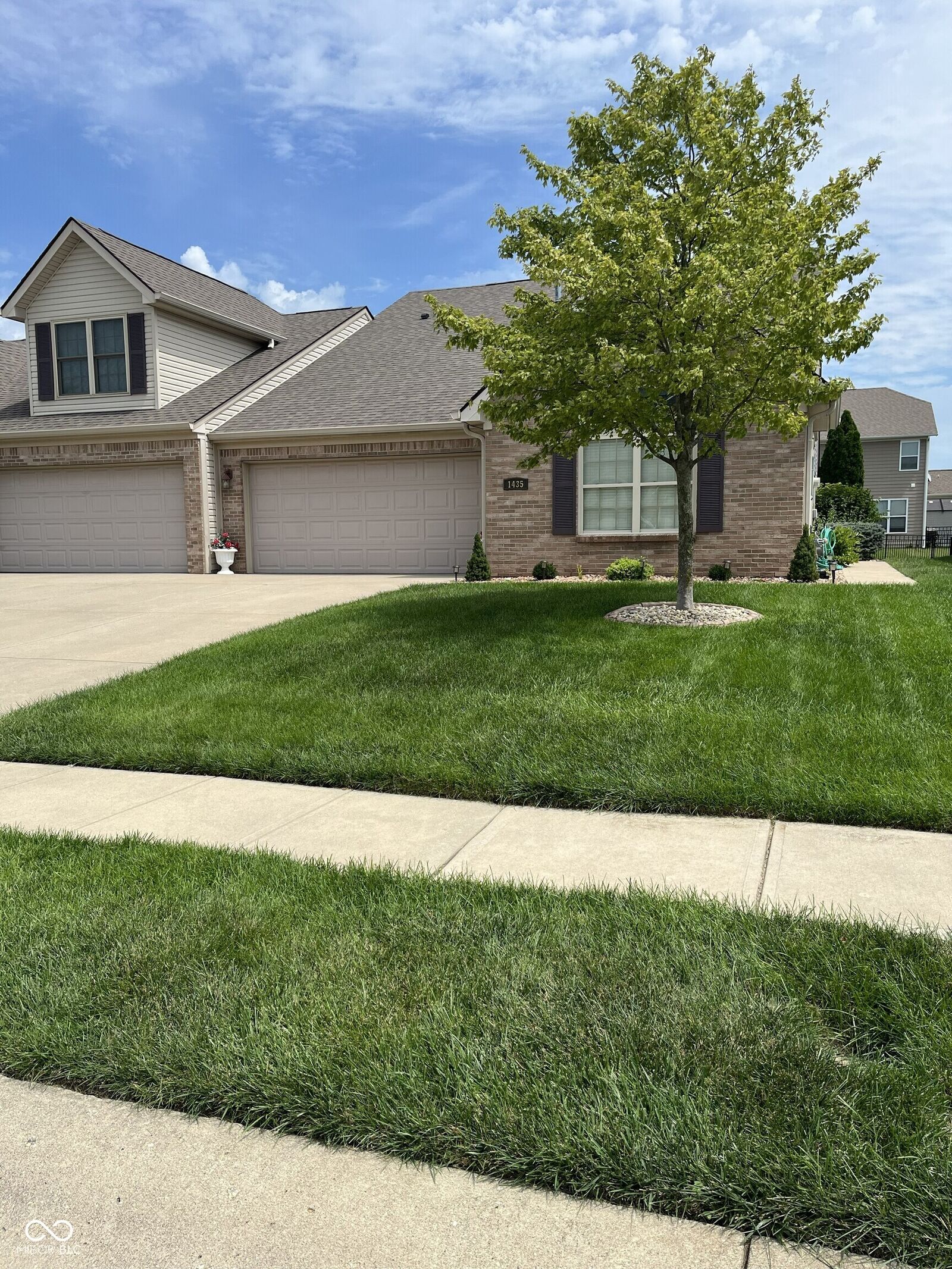 Property Photo: 1435 Colony Park Drive IN 46143