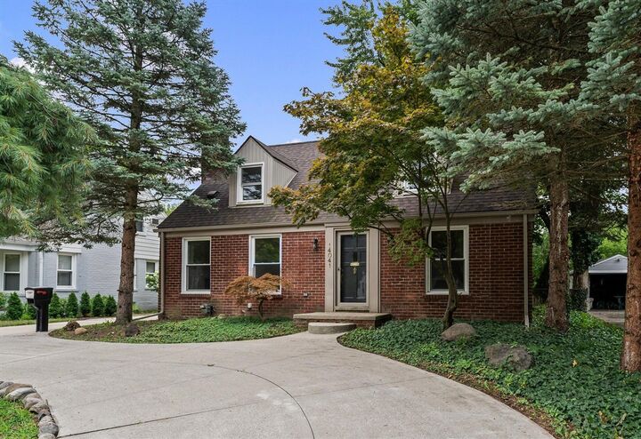 Property Photo:  14041 Vernon Street  MI 48237-1319 