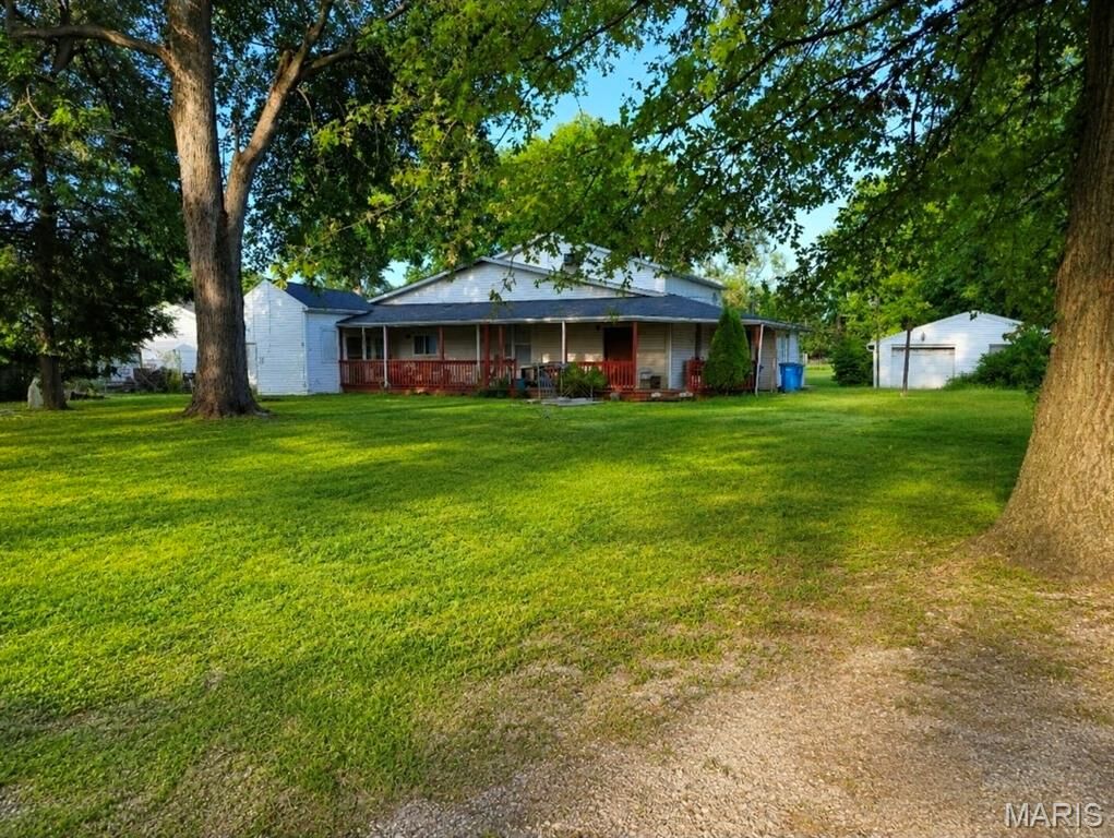 Property Photo:  3848 B Street  IL 62040 