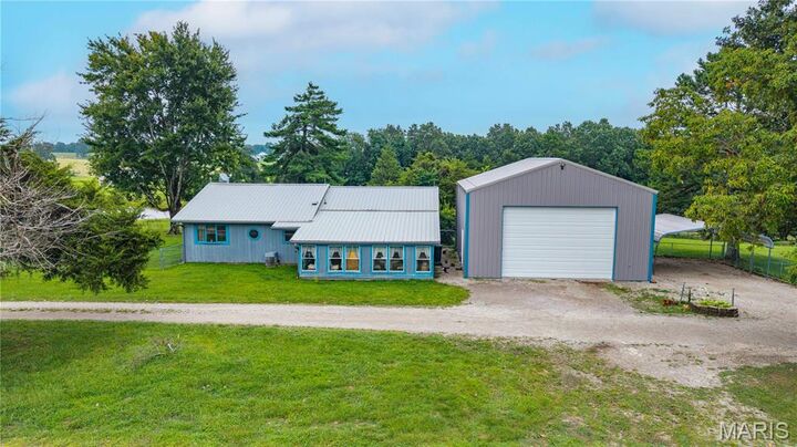 Property Photo:  25740 Indianapolis Drive  MO 63764 