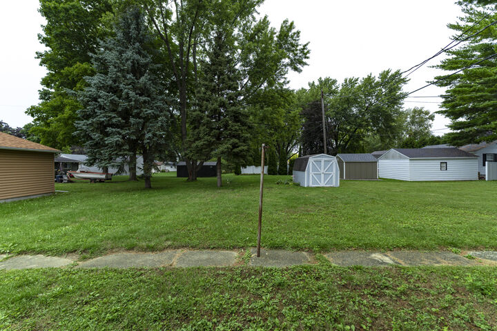 Property Photo:  916 Clark St  WI 53094 