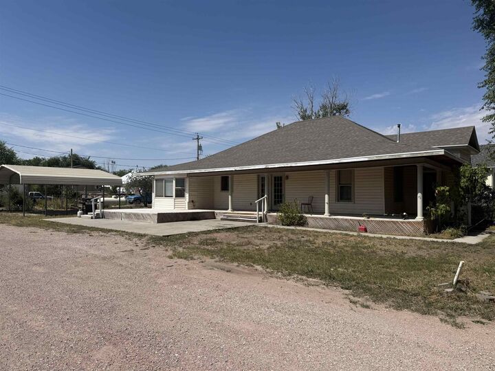 Property Photo: 402 4th Avenue SD 57747