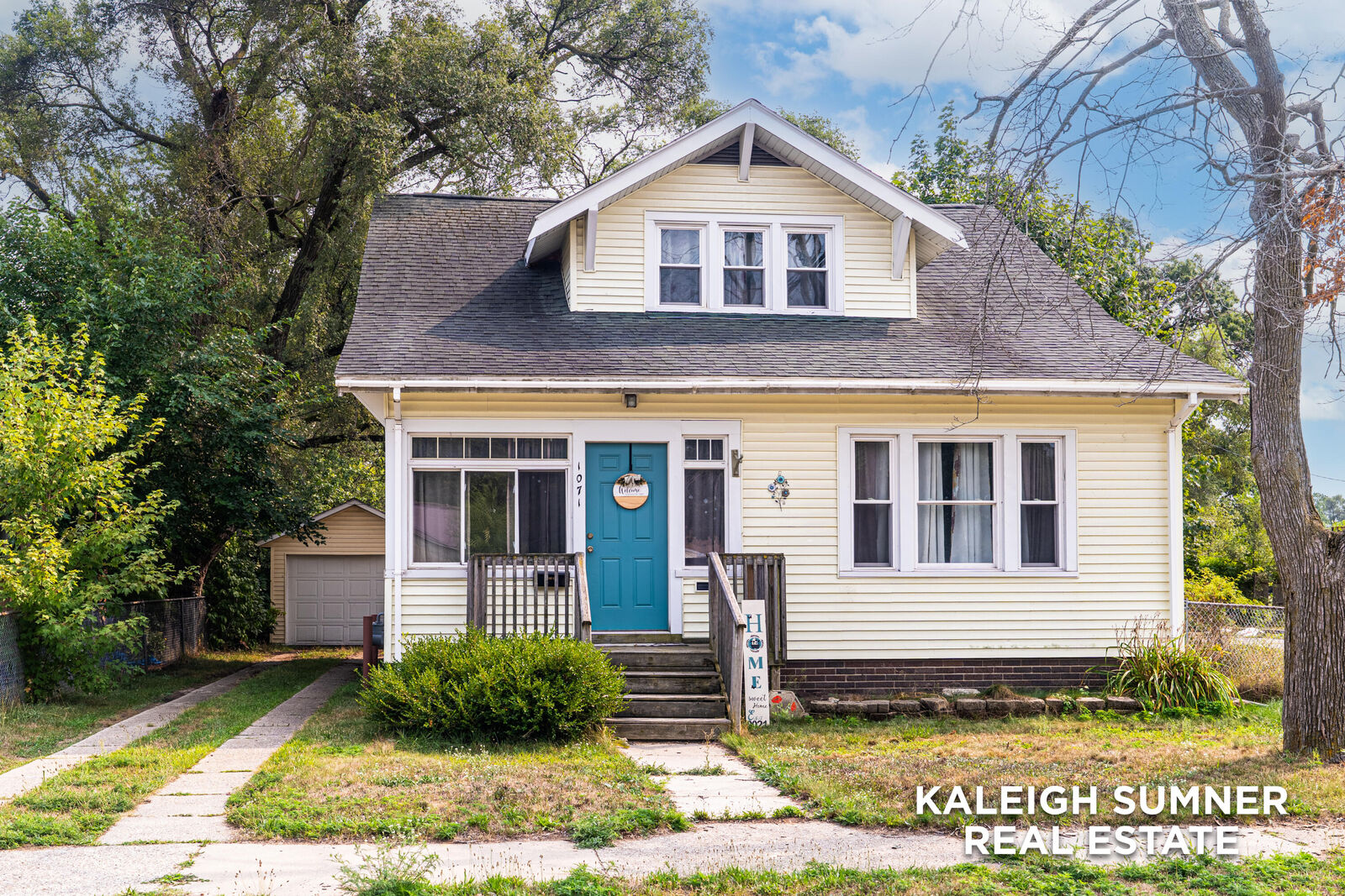Property Photo:  1071 Irwin Avenue  MI 49442 