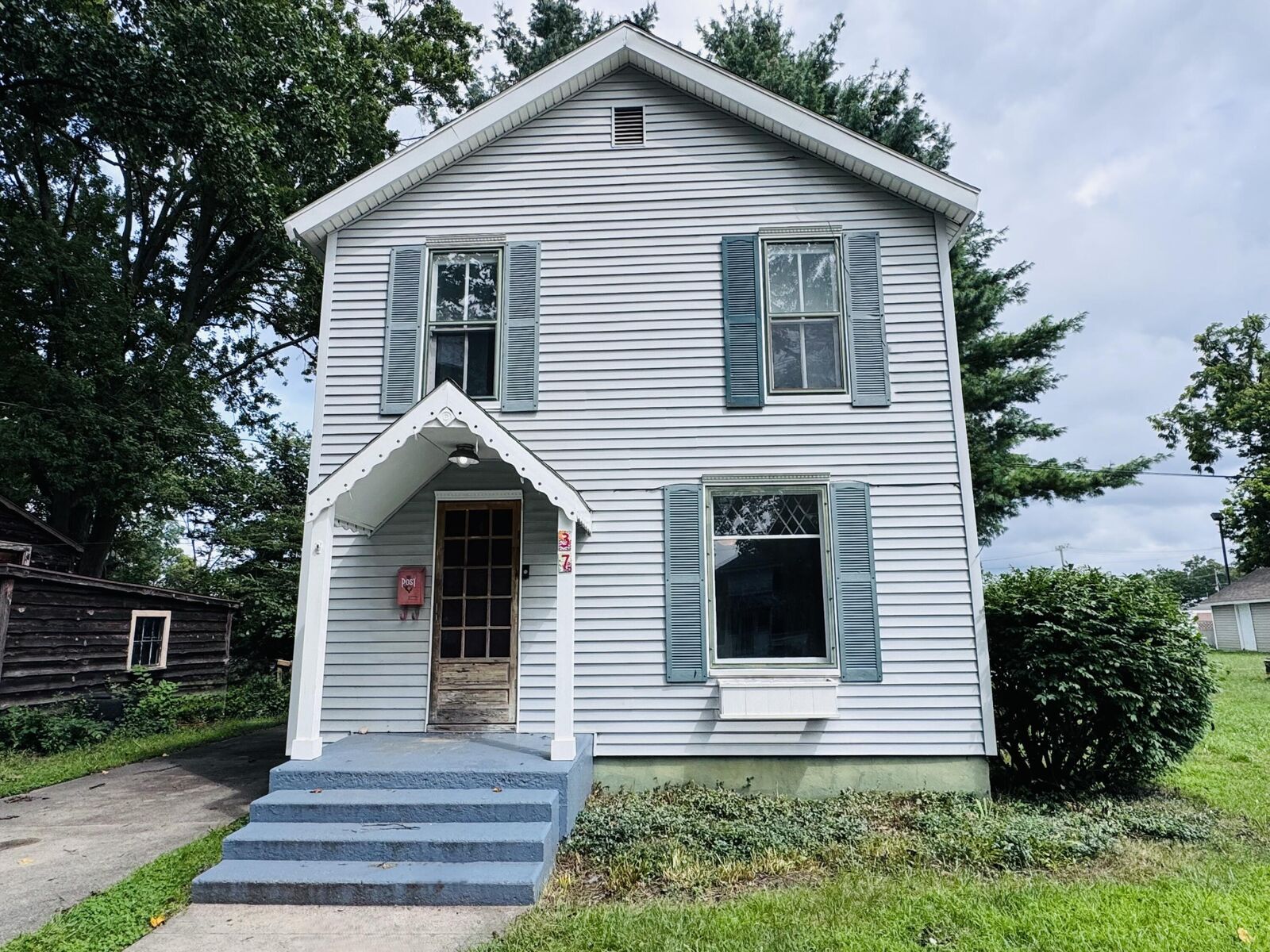 Property Photo: 37 N Lincoln Avenue MI 49120