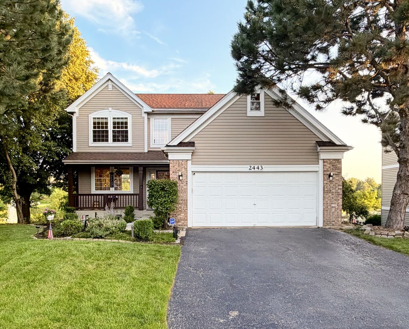 Property Photo:  2443 Baldwin Court  IL 60503 