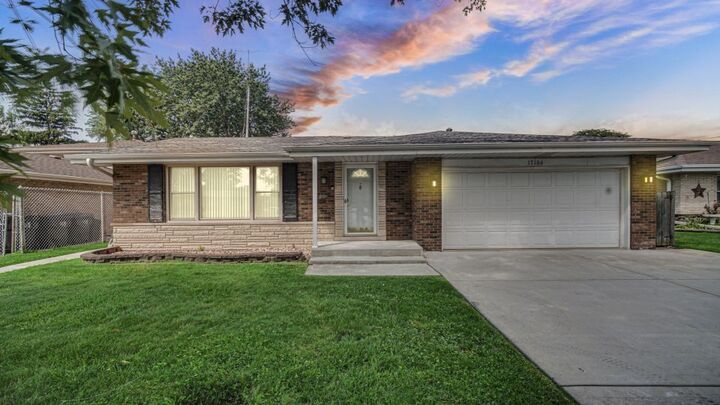 Property Photo:  17106 Ingleside Avenue  IL 60473 