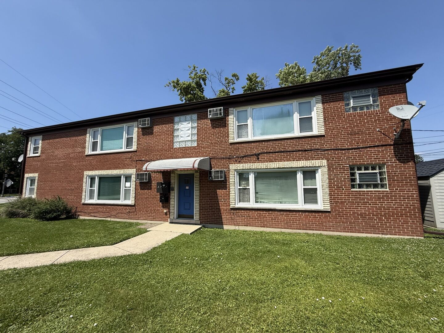 Property Photo:  4435 Eberly Avenue  IL 60513 
