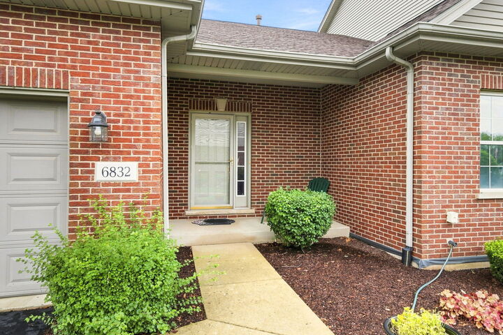 Property Photo: 6832 White Egret Court IL 60477