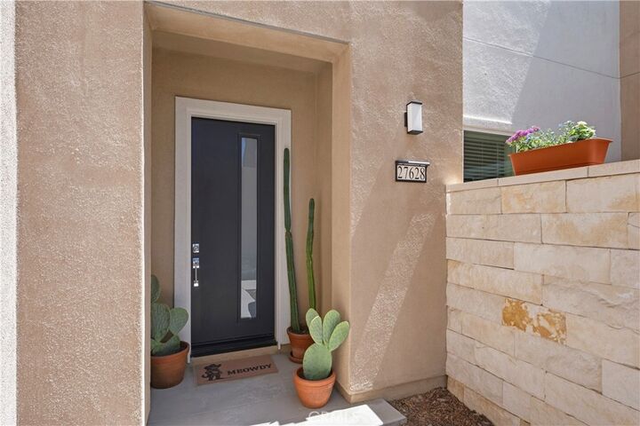 Property Photo: 27628 Exploration CA 91381