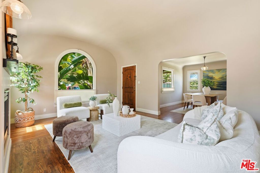 Property Photo:  3130 Hutchison Avenue  CA 90034 