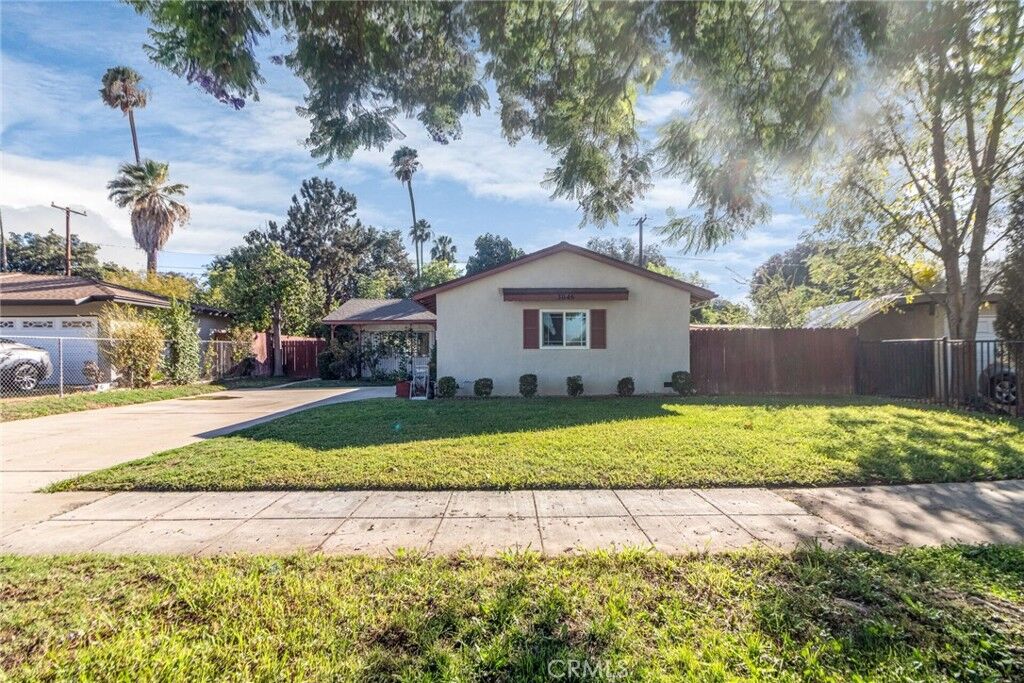 Property Photo: 3046 Maude CA 92506
