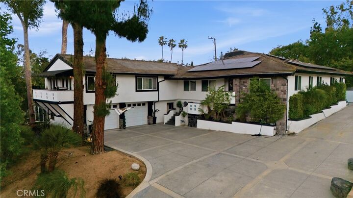 Property Photo:  520 W Hermosa  CA 92835 