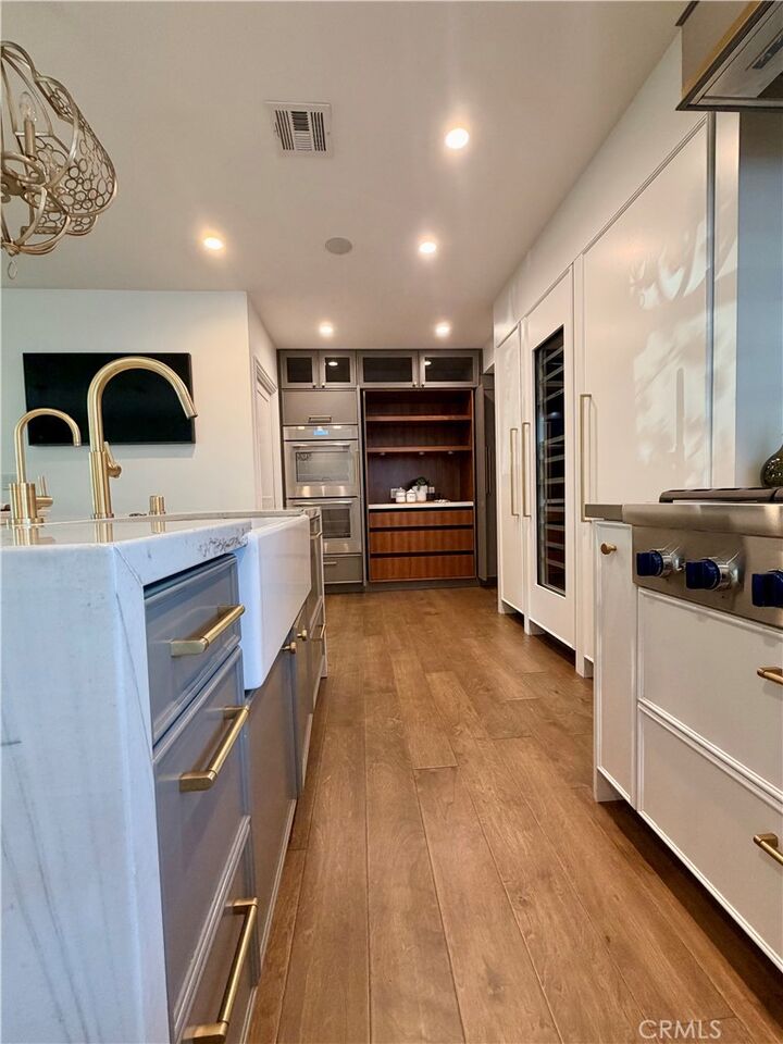 Property Photo:  3934 N Marshall Way N  CA 90807 