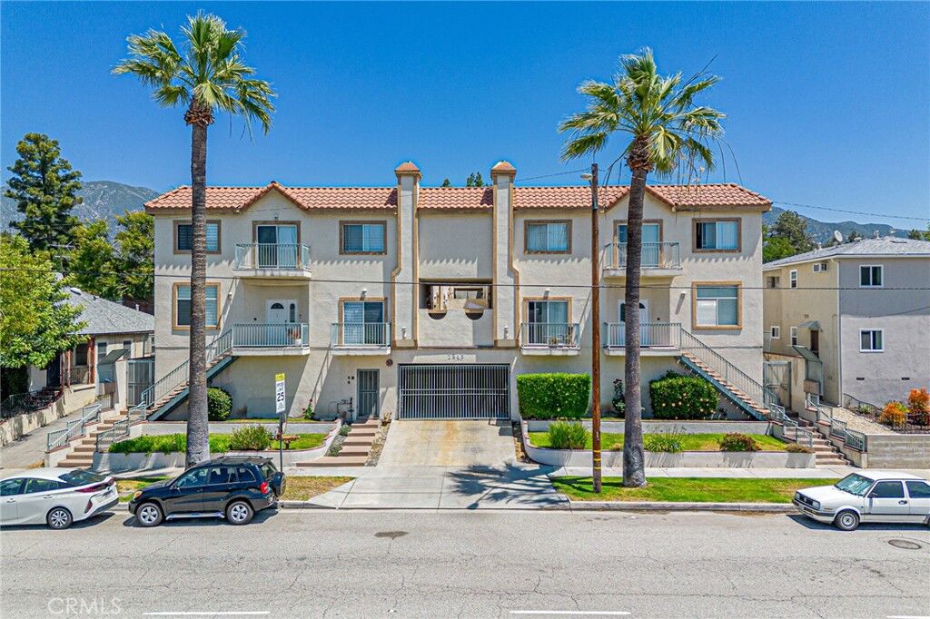 Property Photo:  2345 Montrose Avenue 2  CA 91020 