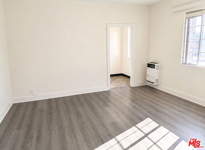 Property Photo:  259 S Harvard Boulevard 200  CA 90004 