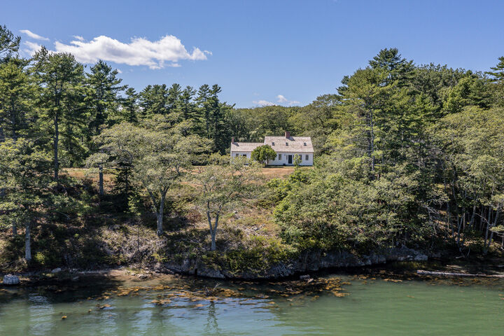 Property Photo: 44 Eloise Drive ME 04578