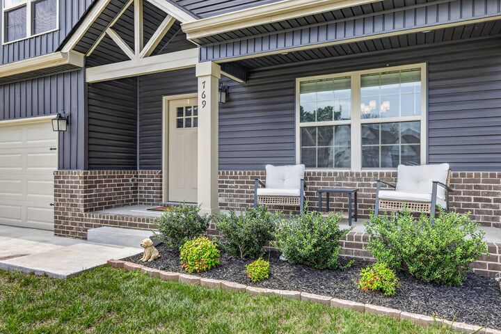 Property Photo: 769 Limestone Way TN 37043