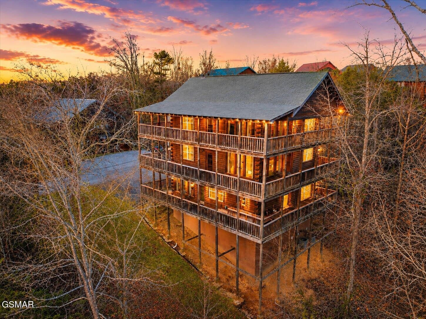 Property Photo: 2022 Oakmont Drive TN 37876