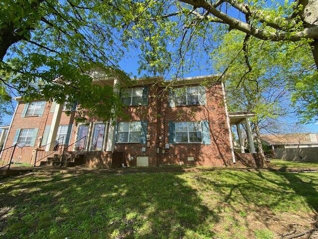 Property Photo:  626 Castlegate Dr  TN 37217 