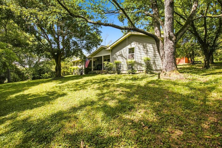 Property Photo:  2390 Harlan Rd  TN 38401 