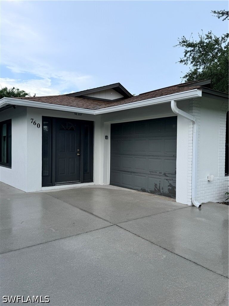 Property Photo:  