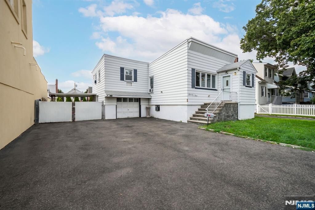 Property Photo:  79 Moonachie Road  NJ 07074 