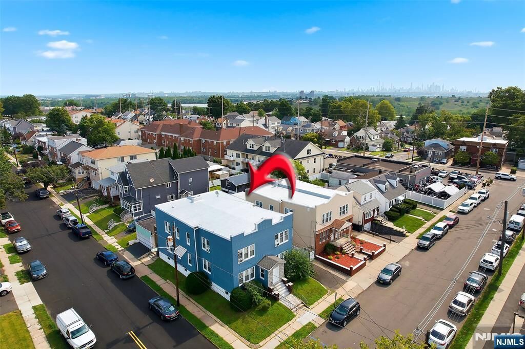 Property Photo:  102 Exton Avenue  NJ 07031 